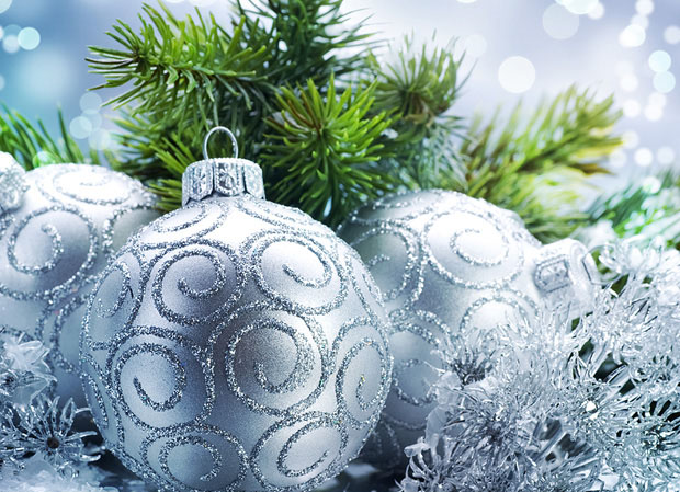 Новогодишно украсување