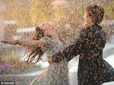 Таму некаде ќе те чекам